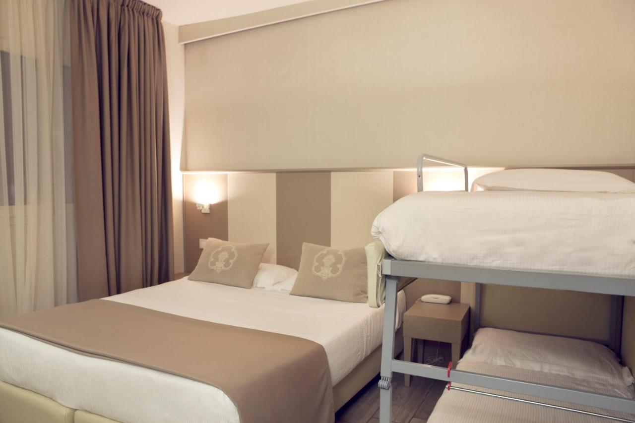 L'Hotel Rimini Buitenkant foto